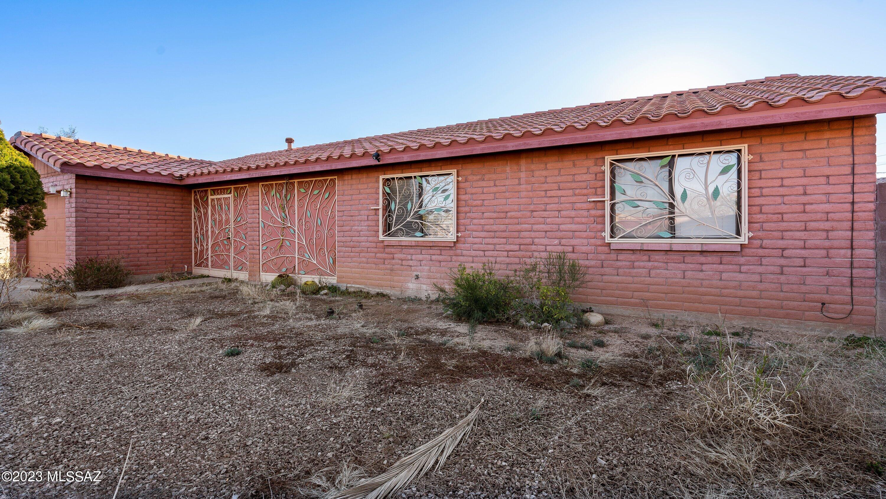 6428 Buckaroo Loop Tucson, AZ 85757 - Photo 2 of 31