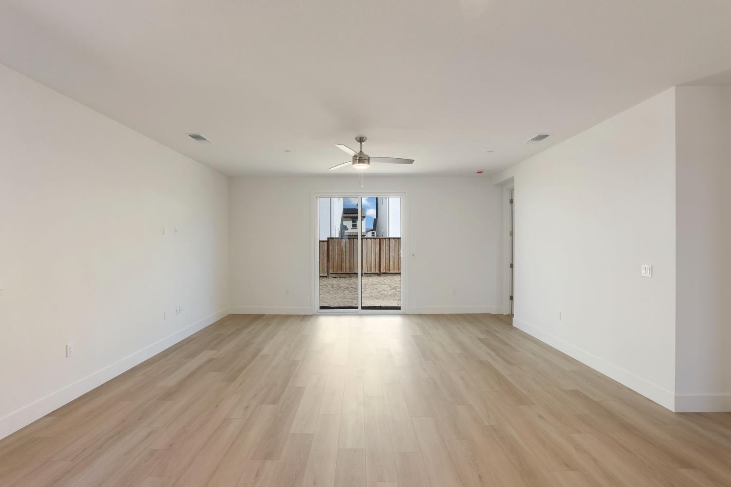 3265 Rugnao Way Manteca, CA 95337 - Photo 12 of 38 Great Room