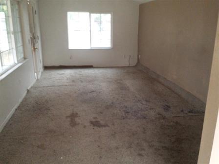 5510 Cedars Road Redding, CA 96001 - Photo 8 of 19 an empty room with windows