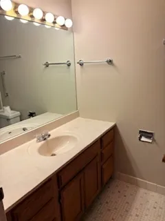 $2,100 | 90 6th Avenue, Unit 209, La Grange, IL 60525