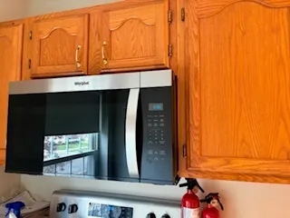 $2,100 | 90 6th Avenue, Unit 209, La Grange, IL 60525