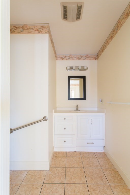 76 Davis Road New Braintree, MA 01531 - Photo 22 of 40