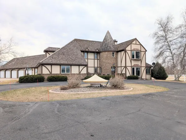 $1,500,000 | 2017 Havana Road, Owatonna, MN 55060