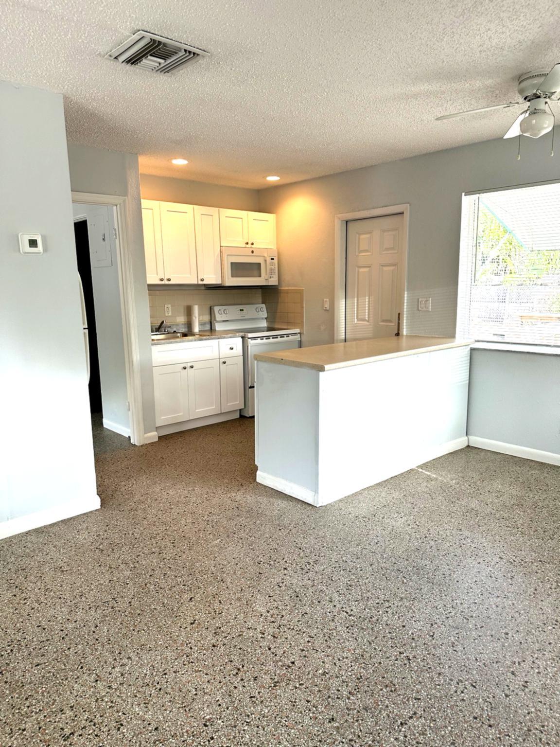 109 Southwest 3rd Street Delray Beach, FL 33444 - Photo 7 of 22 IMG_3700