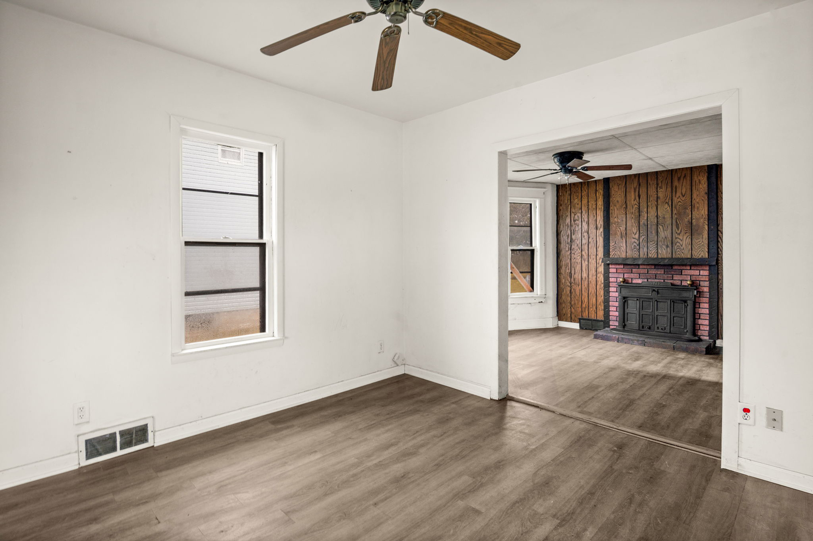 627 North 14th Street DeKalb, IL 60115 - Photo 13 of 28