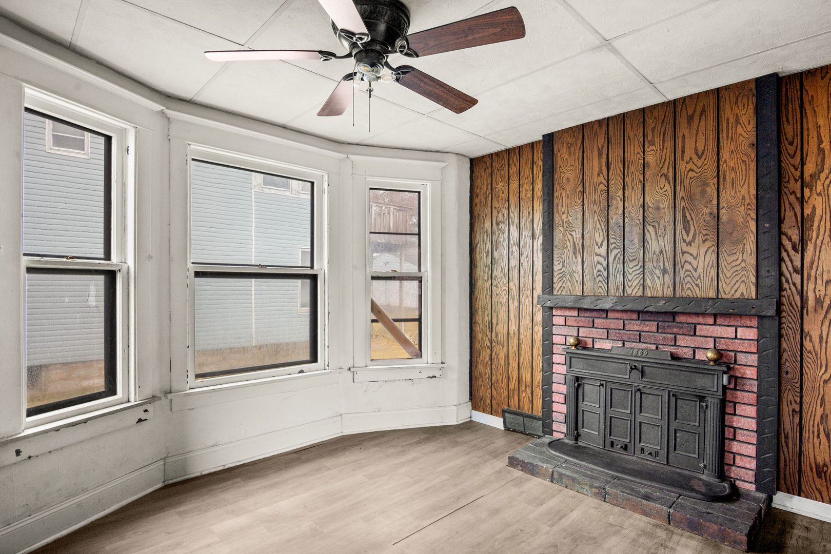 627 North 14th Street DeKalb, IL 60115 - Photo 14 of 28