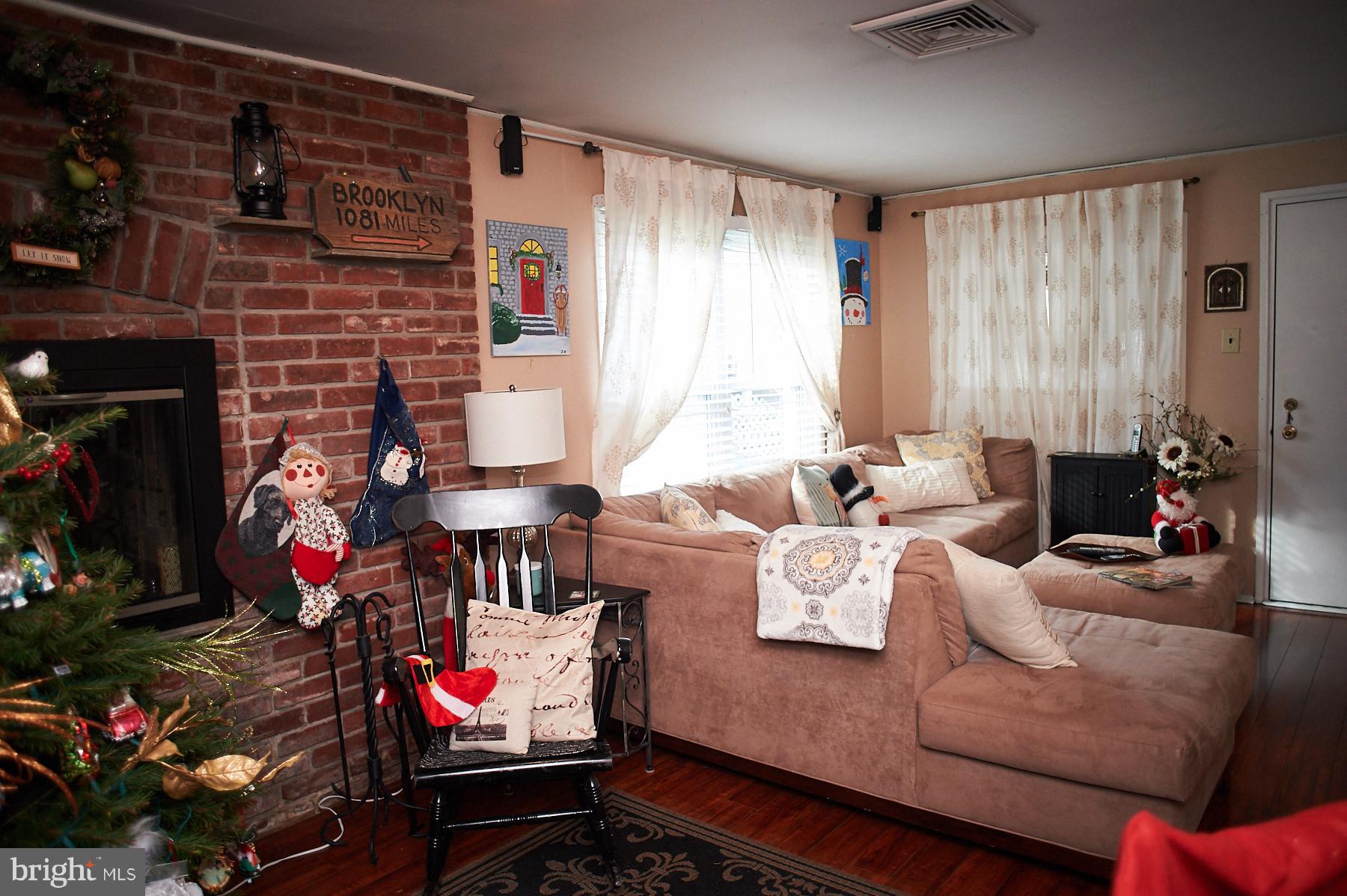 5 Trim Road Levittown, PA 19056 - Photo 18 of 39 Family Room