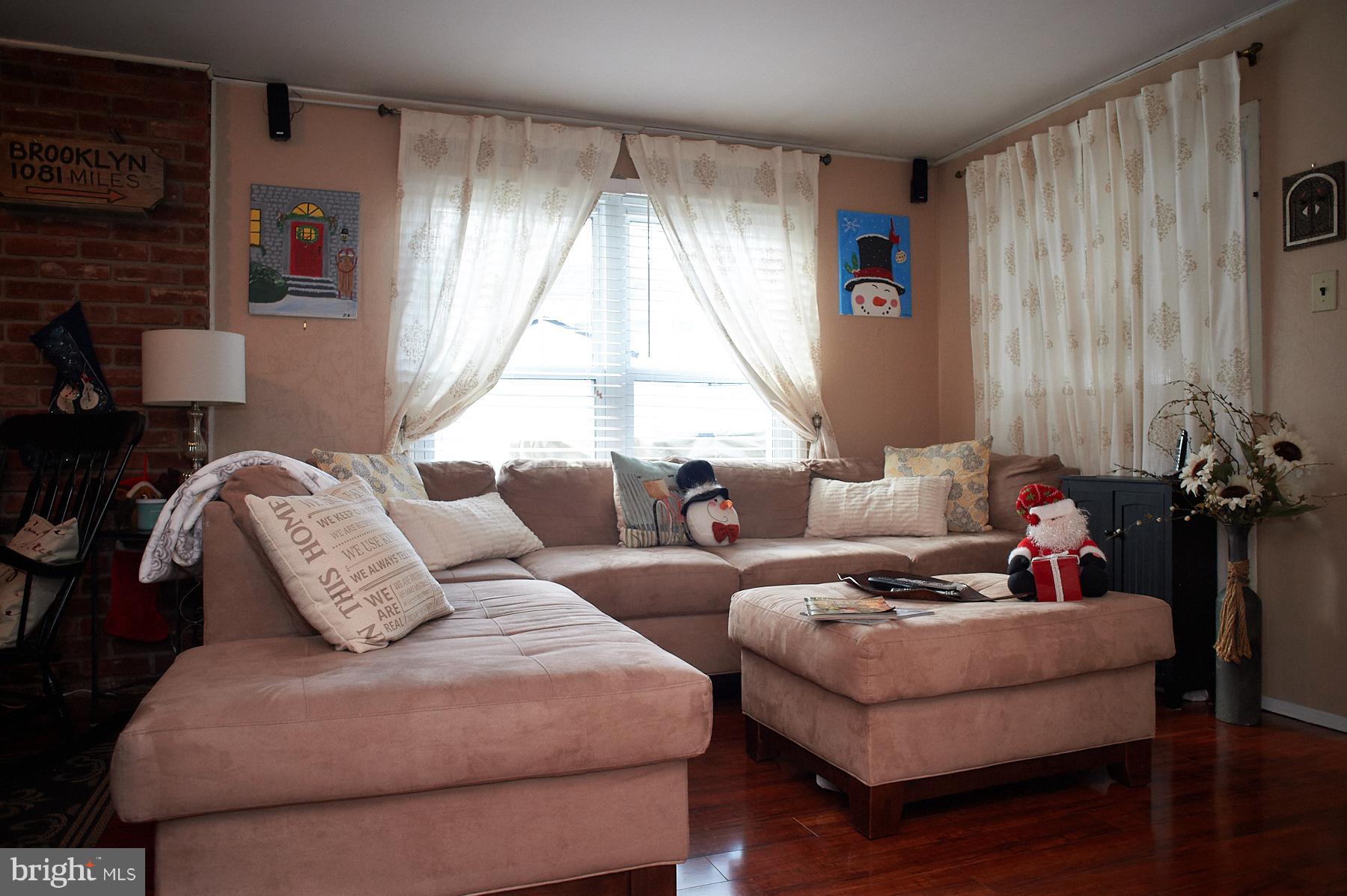 5 Trim Road Levittown, PA 19056 - Photo 20 of 39 Family Room