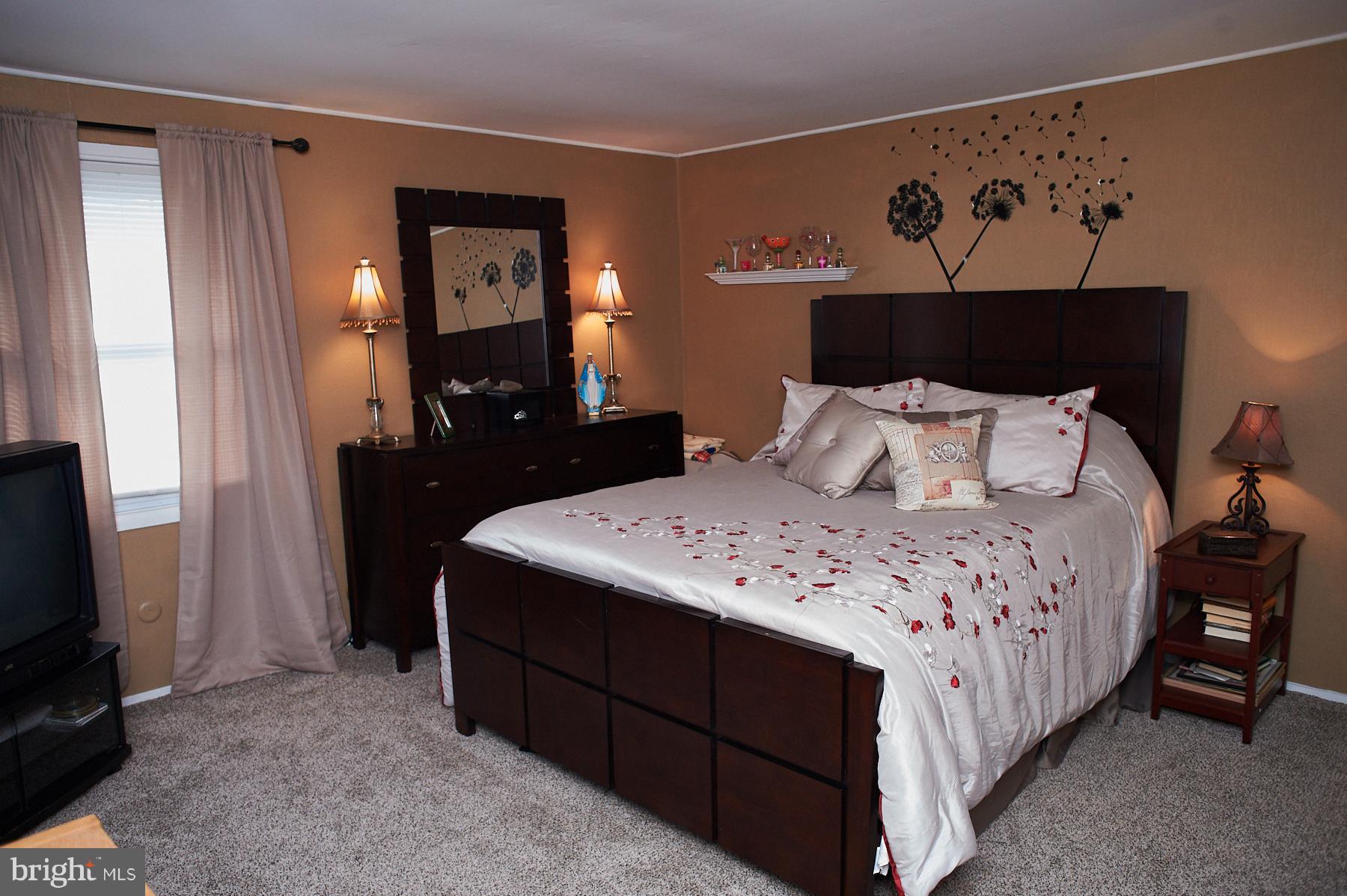 5 Trim Road Levittown, PA 19056 - Photo 23 of 39 Second Bedroom