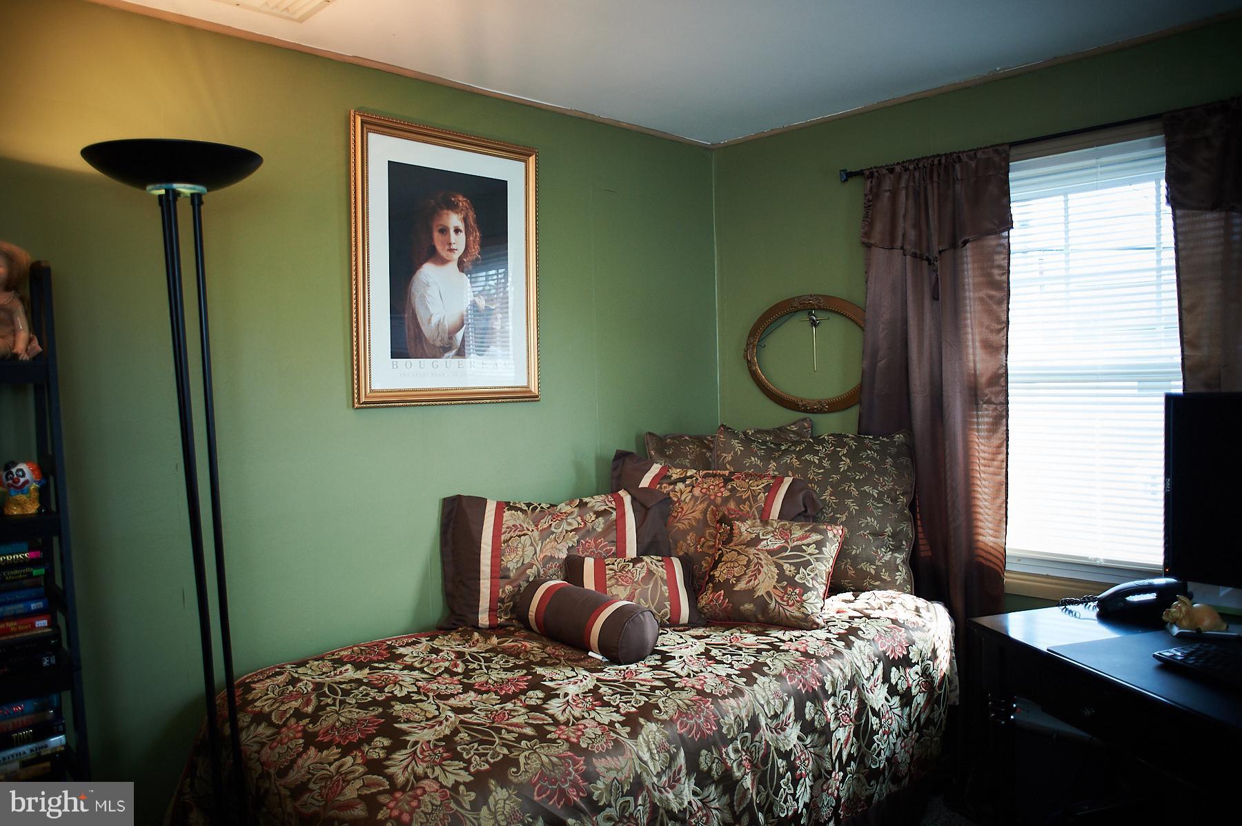 5 Trim Road Levittown, PA 19056 - Photo 25 of 39 Third Bedroom