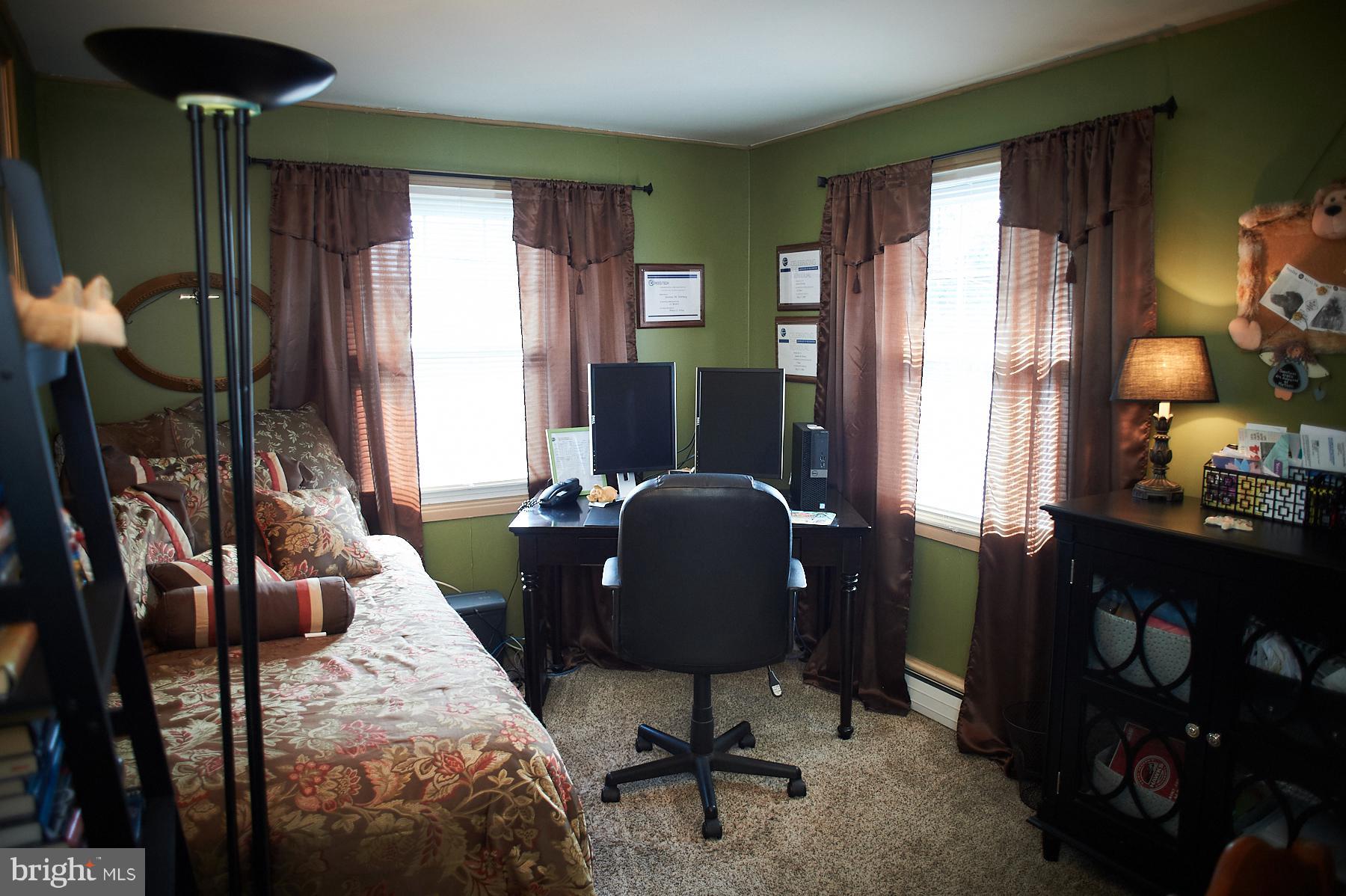 5 Trim Road Levittown, PA 19056 - Photo 26 of 39 Third Bedroom
