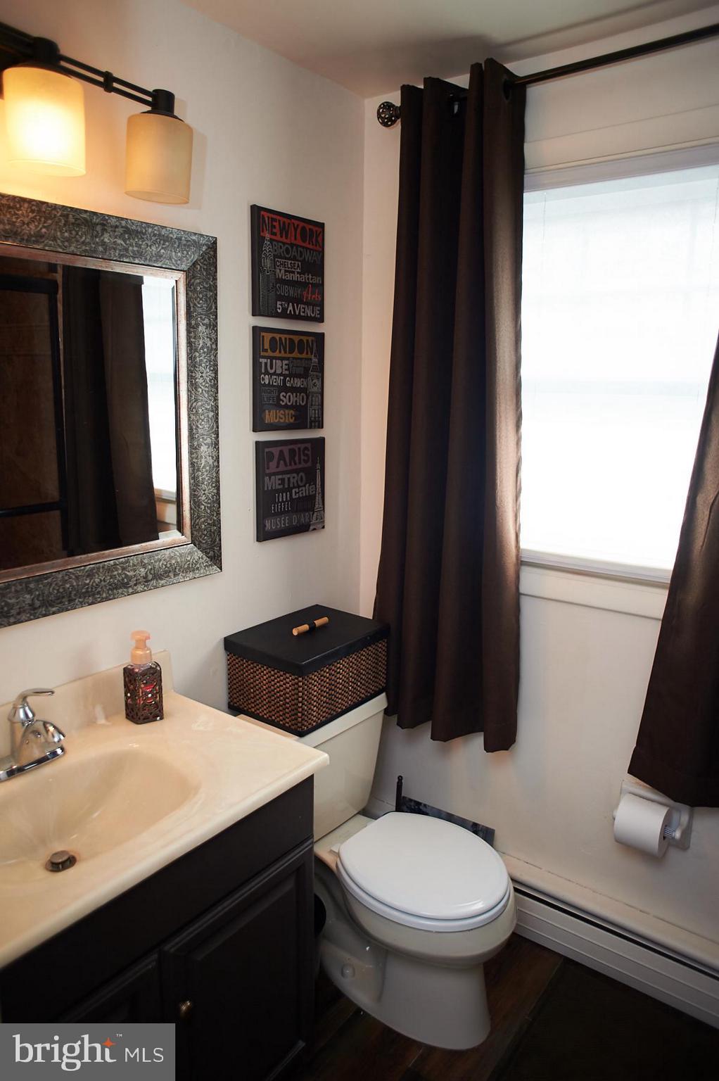 5 Trim Road Levittown, PA 19056 - Photo 28 of 39 Master Bathroom with Walk in Shower