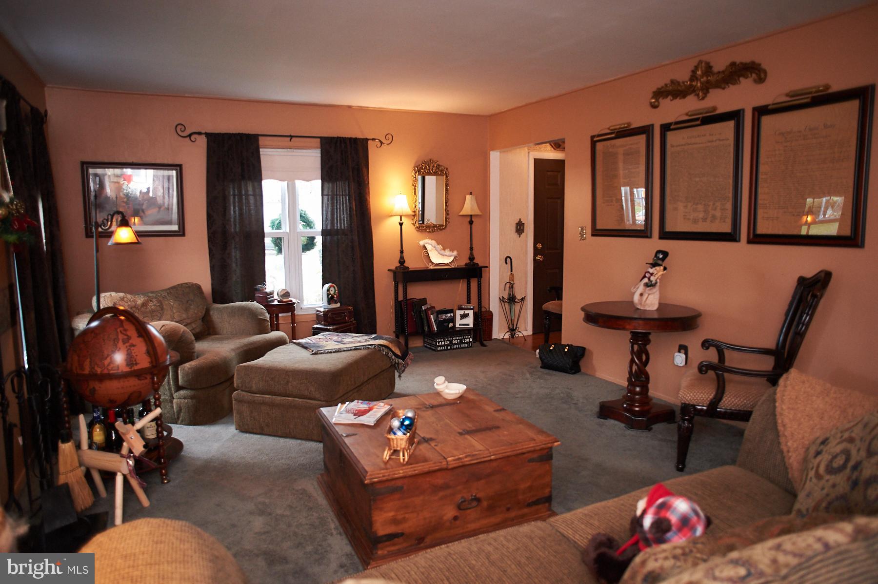 5 Trim Road Levittown, PA 19056 - Photo 6 of 39 Living Room
