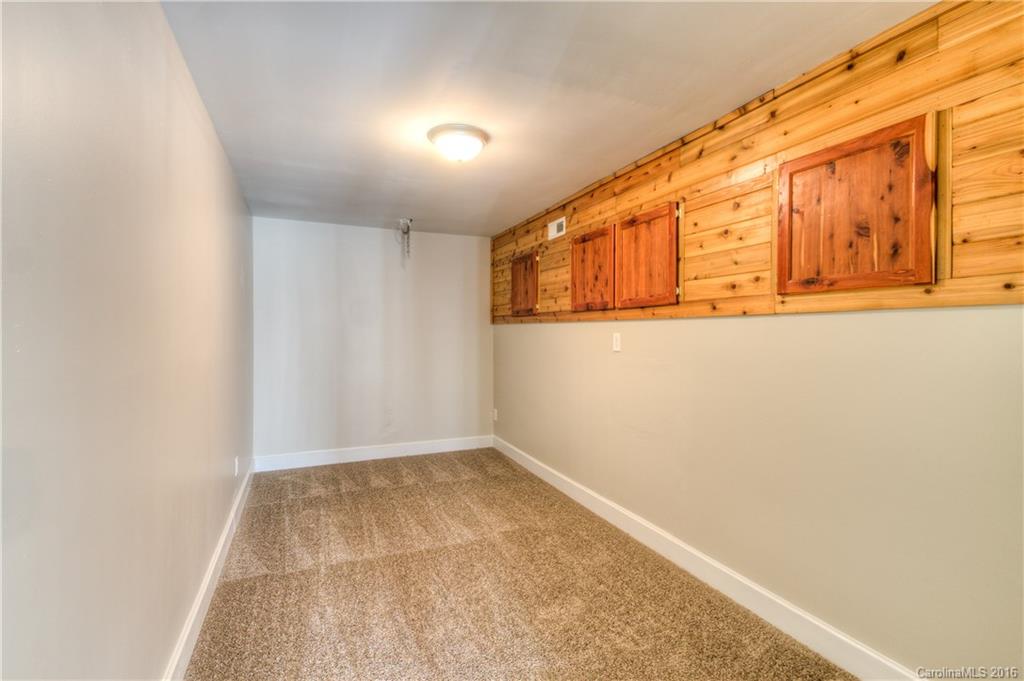 9827 Withers Road Charlotte, NC 28278 - Photo 18 of 24 a view of an empty room