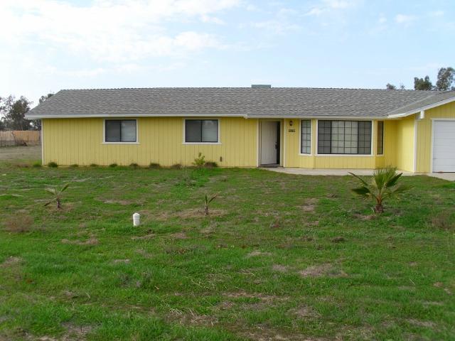 16138 Karen Road Madera, CA 93636 - Photo 1 of 11 Recently painted, front view