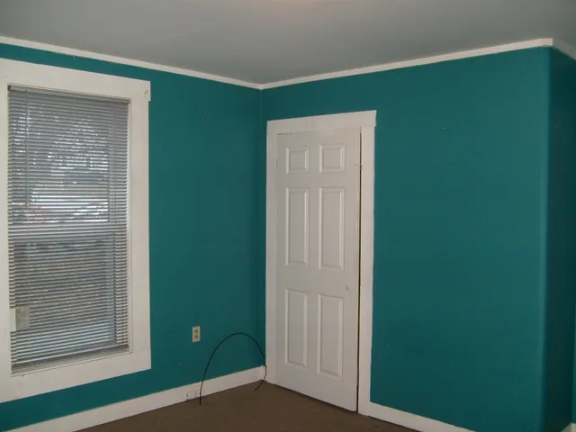 $1,500 | 25 School Street, Unit 102, Bristol, NH 03222