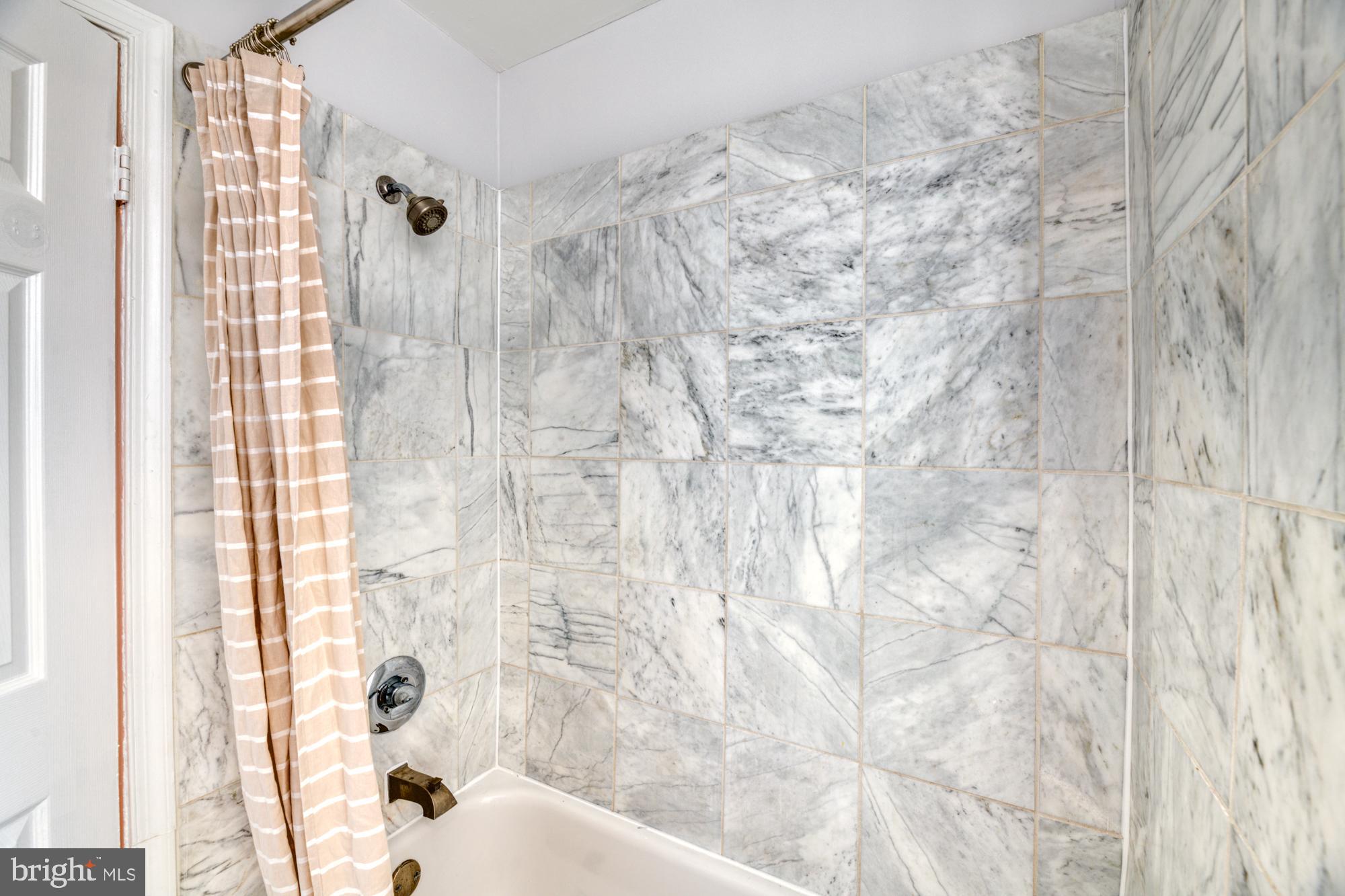 726 Hobart Place Northwest Washington, DC 20001 - Photo 14 of 24