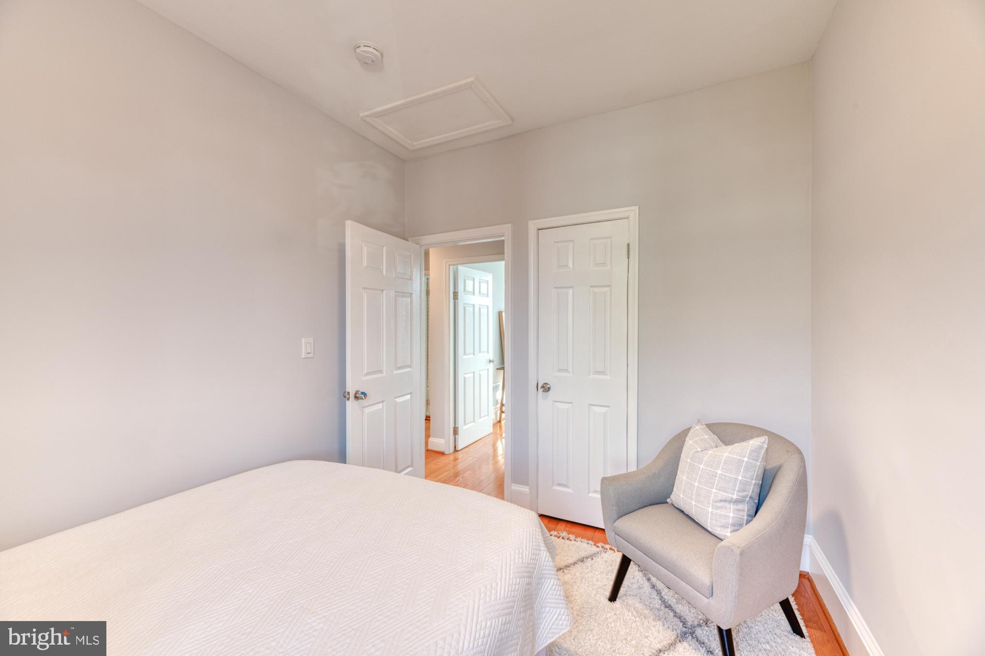 726 Hobart Place Northwest Washington, DC 20001 - Photo 16 of 24