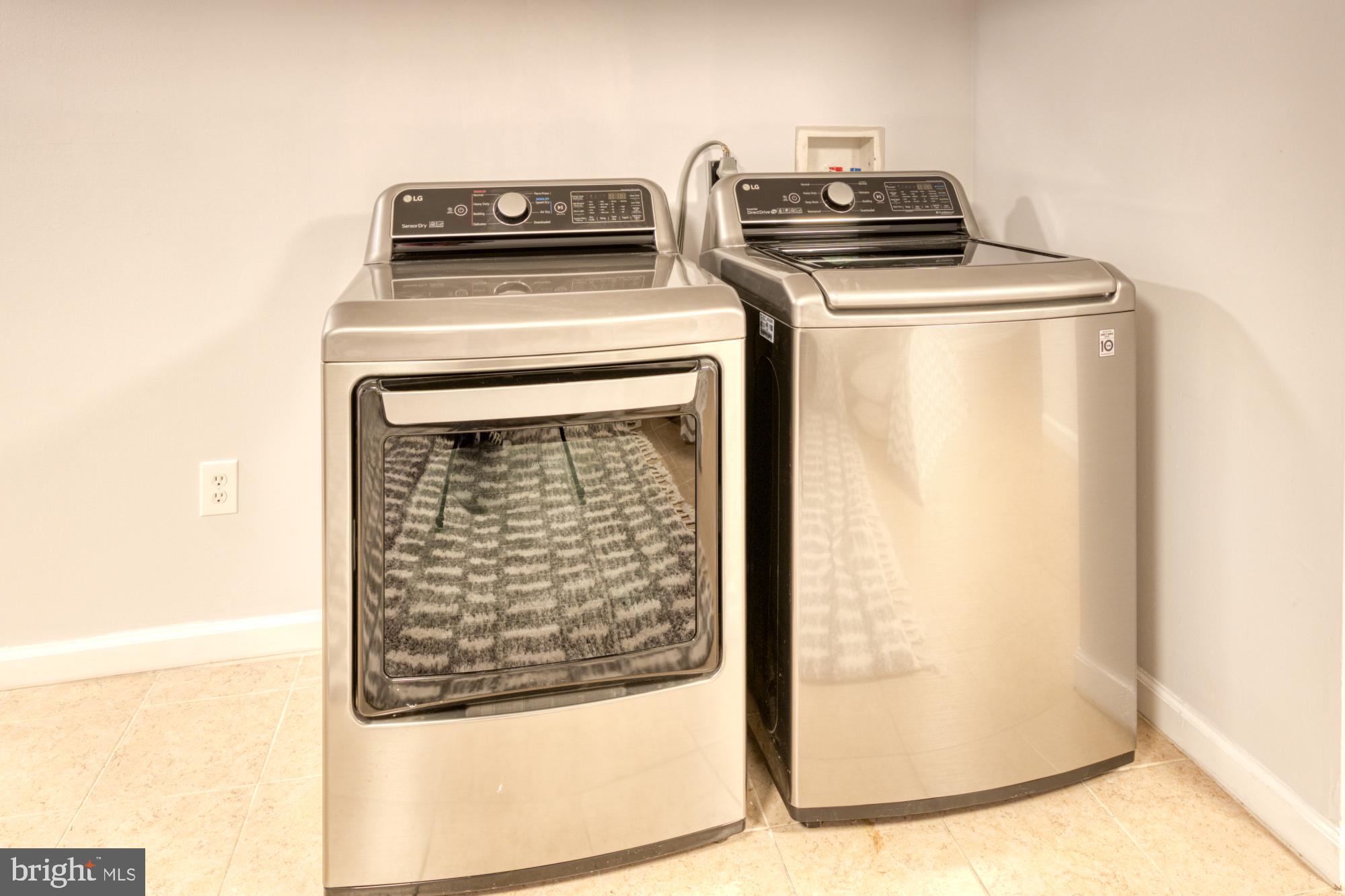 726 Hobart Place Northwest Washington, DC 20001 - Photo 20 of 24