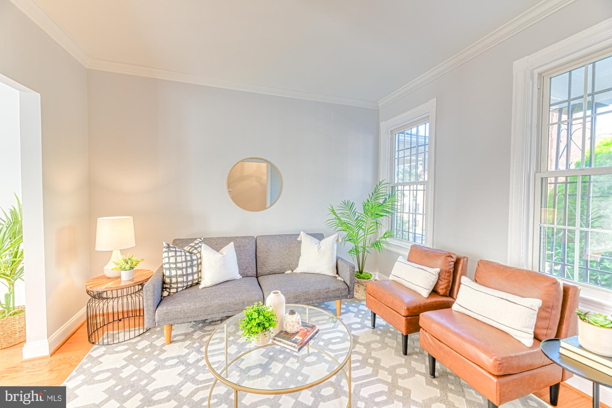 726 Hobart Place Northwest Washington, DC 20001 - Photo 4 of 24