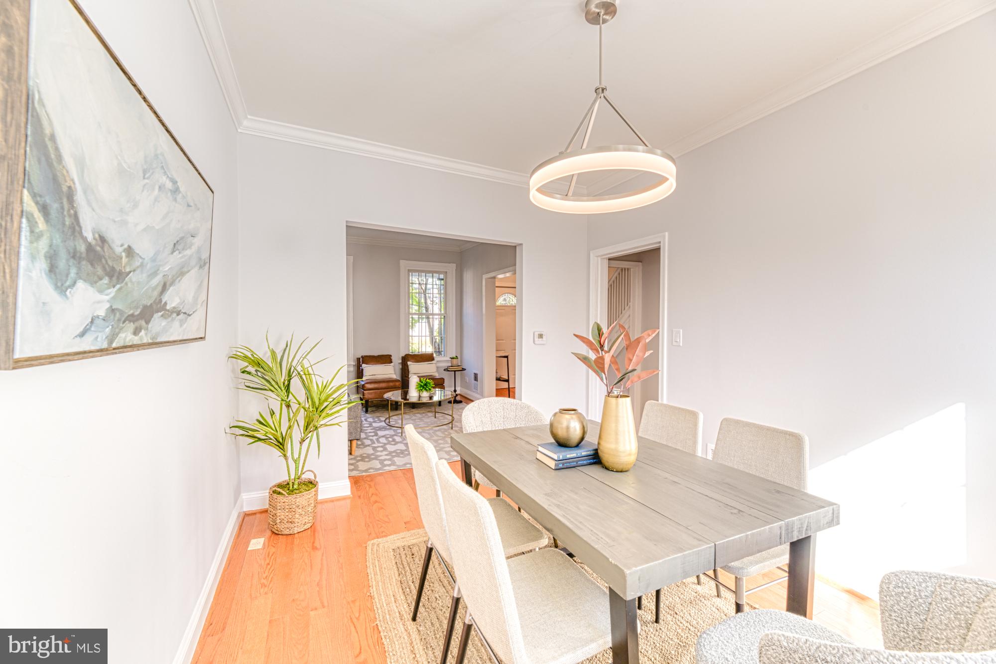 726 Hobart Place Northwest Washington, DC 20001 - Photo 7 of 24