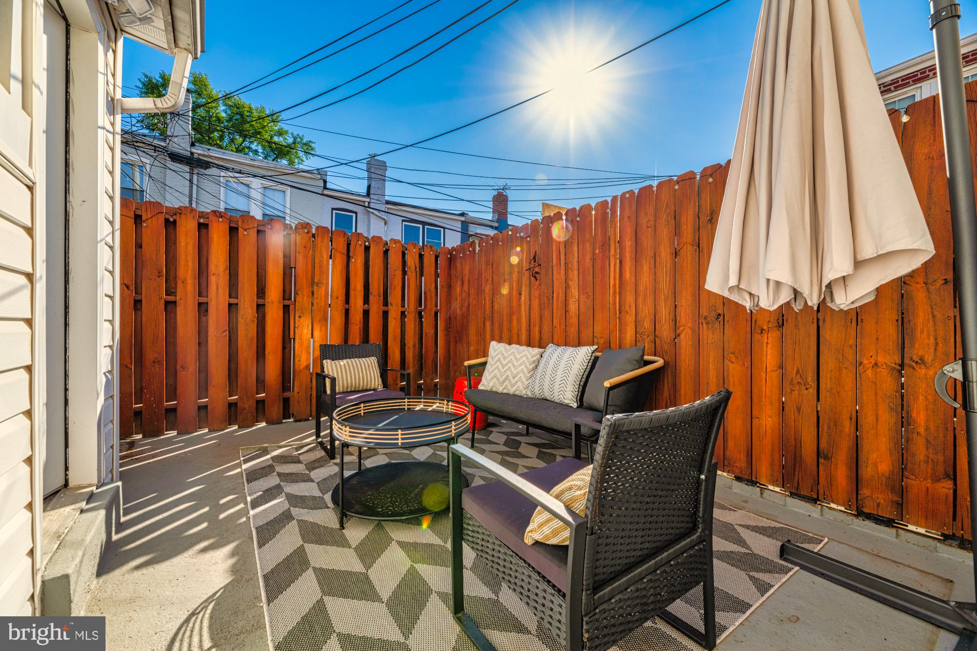 726 Hobart Place Northwest Washington, DC 20001 - Photo 10 of 24