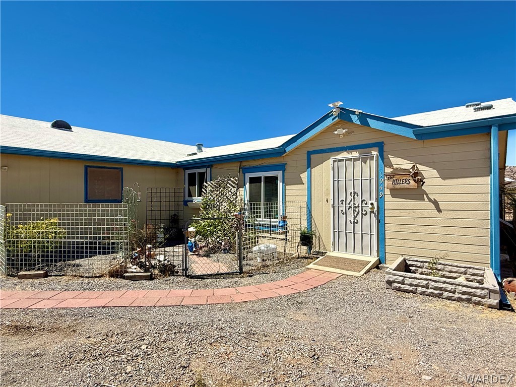 1949 Elgin Road Golden Valley, AZ 86413 - Photo 3 of 41