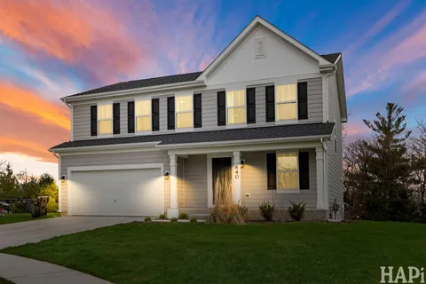 $400,000 | 640 Cloverleaf Drive, Marengo, IL 60152