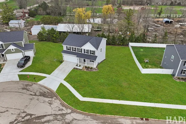 $400,000 | 640 Cloverleaf Drive, Marengo, IL 60152