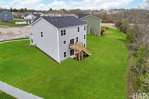 $400,000 | 640 Cloverleaf Drive, Marengo, IL 60152