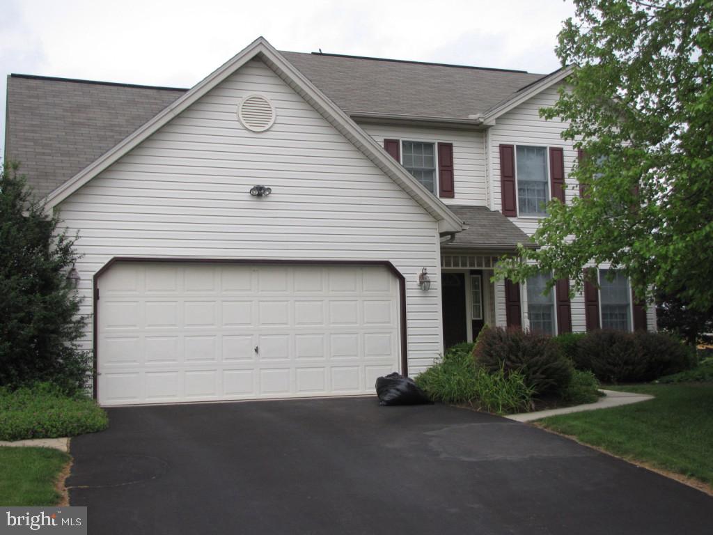 549 Old Farm Road Palmyra, PA 17078 - Photo 2 of 17 Gallery Image 2