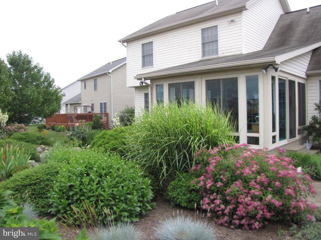 549 Old Farm Road Palmyra, PA 17078 - Photo 4 of 17 Gallery Image 4