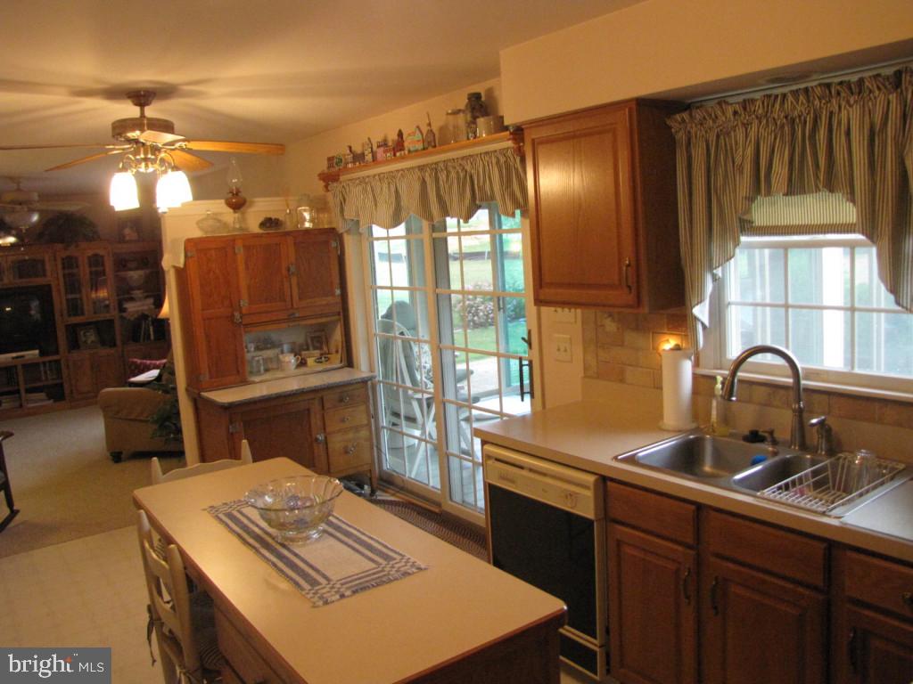 549 Old Farm Road Palmyra, PA 17078 - Photo 9 of 17 Gallery Image 9