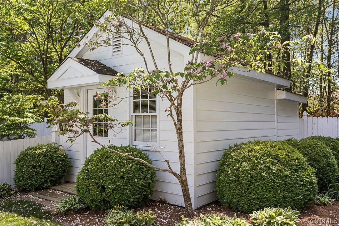 6611 Glebe Point Road Chesterfield, VA 23838 - Photo 36 of 44 a front view of a house with garden