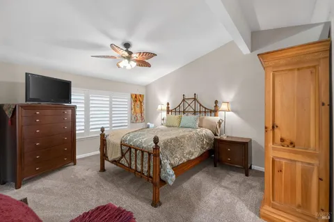 $425,000 | 2 La Cuesta Court, St. Helena, CA 94574