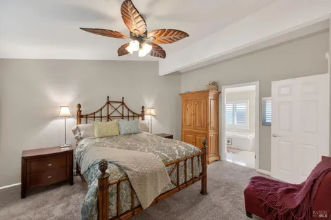 $425,000 | 2 La Cuesta Court, St. Helena, CA 94574