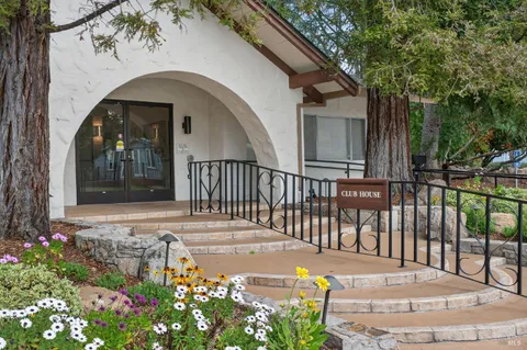 $425,000 | 2 La Cuesta Court, St. Helena, CA 94574