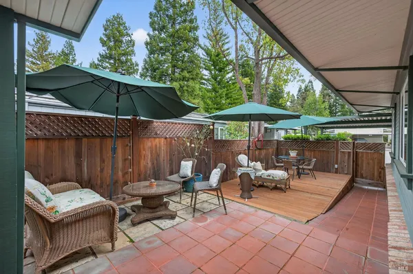 $425,000 | 2 La Cuesta Court, St. Helena, CA 94574