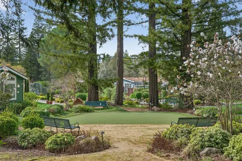 $425,000 | 2 La Cuesta Court, St. Helena, CA 94574