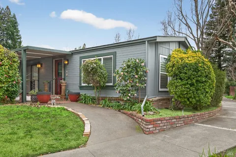 $425,000 | 2 La Cuesta Court, St. Helena, CA 94574