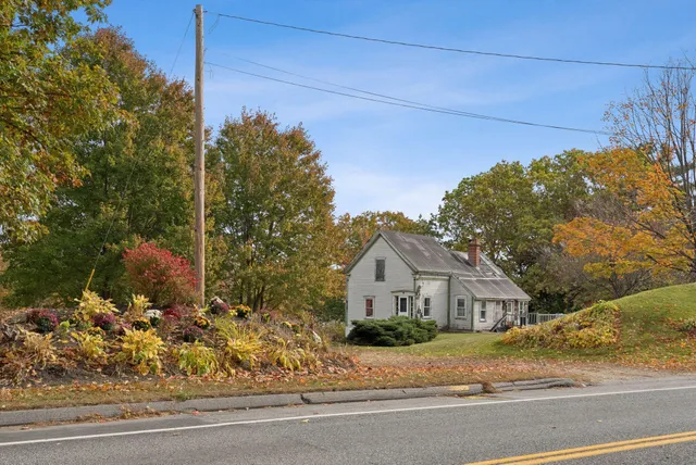 $499,999 | 642 Federal Road, Livermore, ME 04253