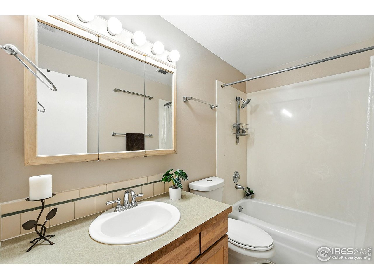 3365 Chisholm Trail, Unit 304 Boulder, CO 80301 - Photo 15 of 43