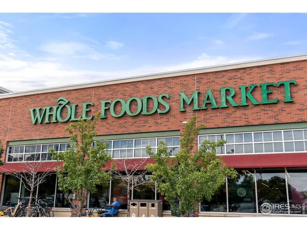 a view of sign board