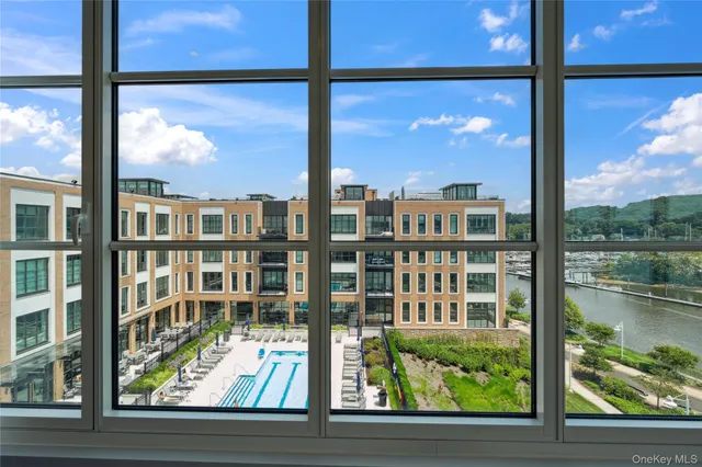 $2,099,000 | 100 Garvies Point Road, Unit 1304, Glen Cove, NY 11542