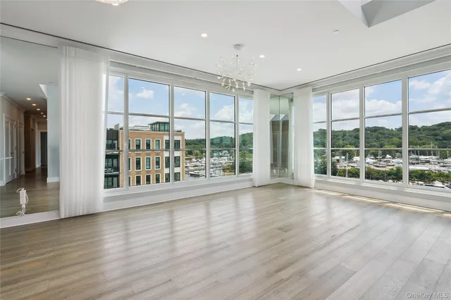 $2,099,000 | 100 Garvies Point Road, Unit 1304, Glen Cove, NY 11542