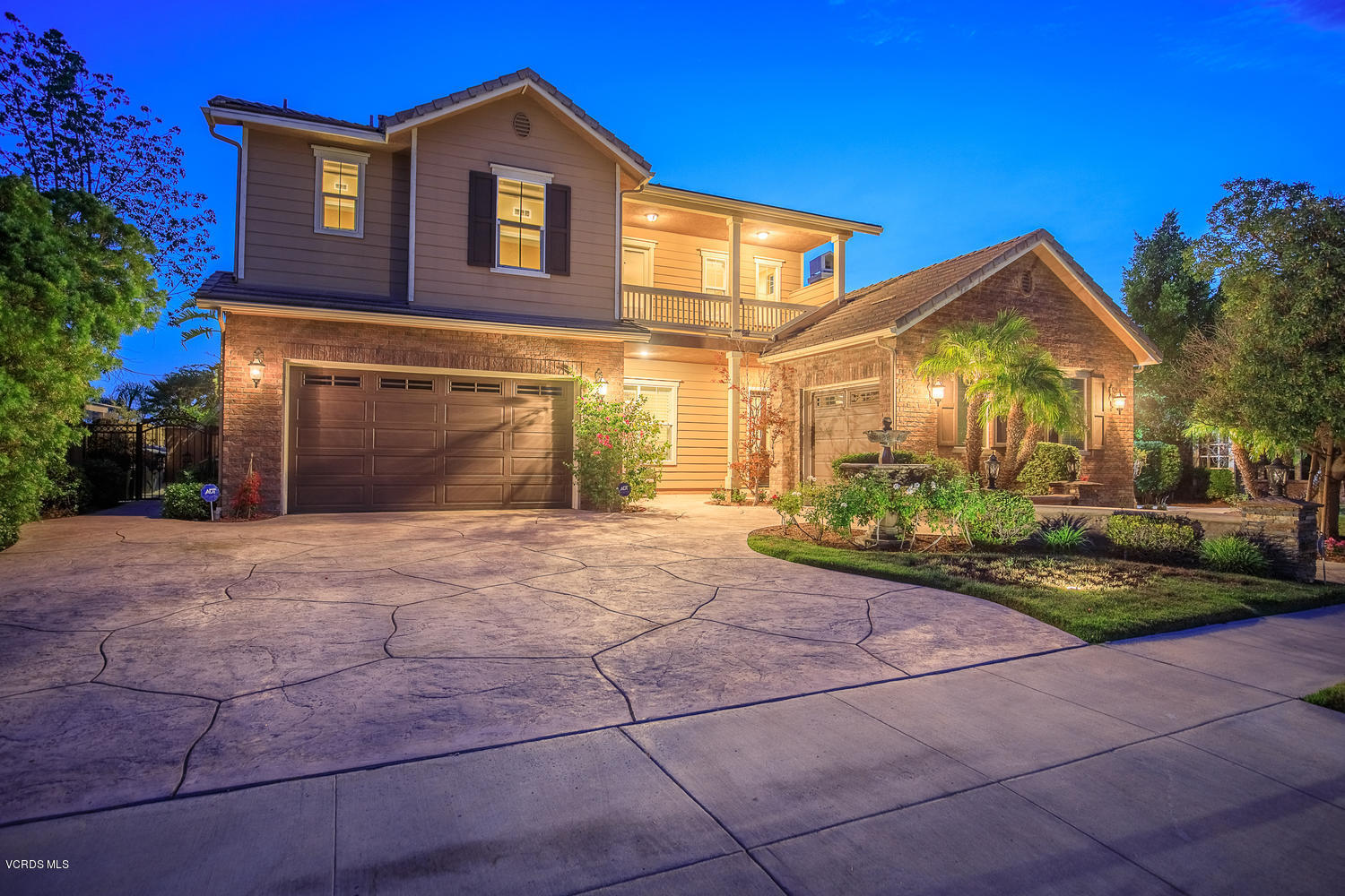 3795 Horizon Ridge Court Simi Valley, CA 93063 - Photo 11 of 57 3795 Horizon Ridge Ct Simi-large-010-011