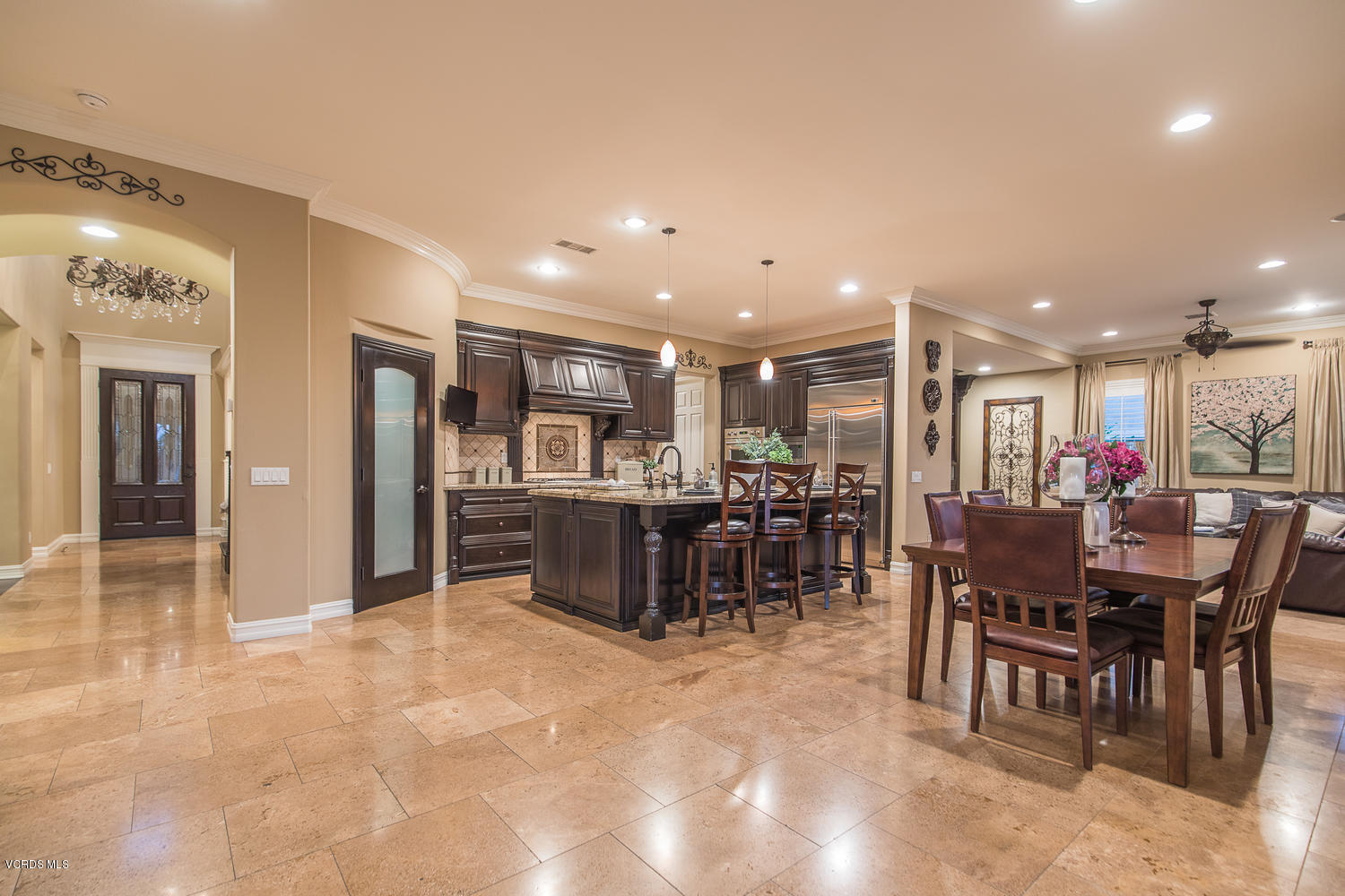 3795 Horizon Ridge Court Simi Valley, CA 93063 - Photo 18 of 57 3795 Horizon Ridge Ct Simi-large-017-019
