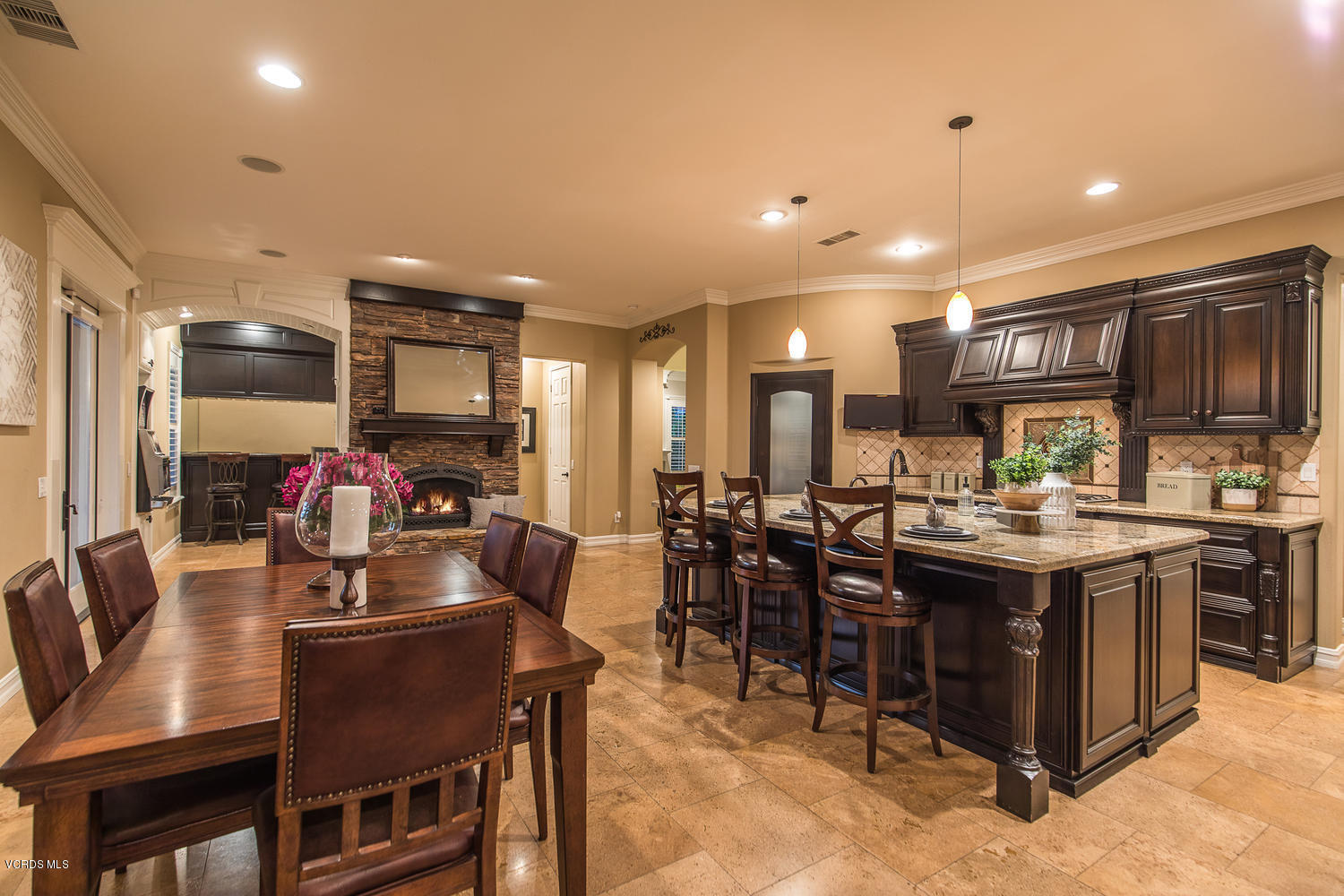 3795 Horizon Ridge Court Simi Valley, CA 93063 - Photo 20 of 57 3795 Horizon Ridge Ct Simi-large-019-021