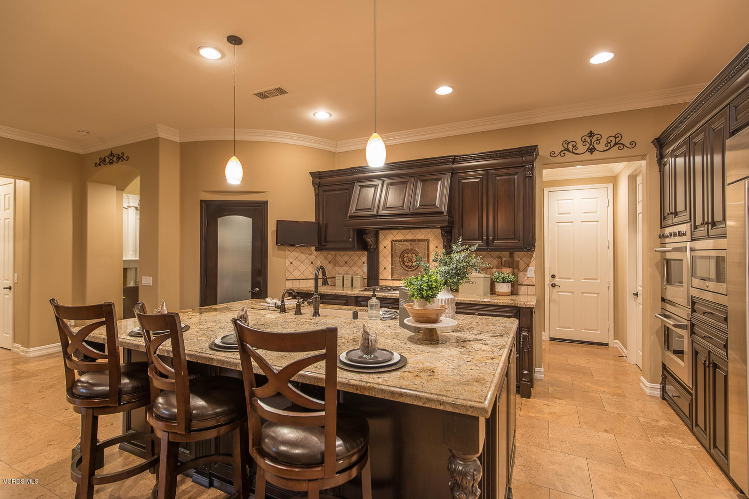 3795 Horizon Ridge Court Simi Valley, CA 93063 - Photo 21 of 57 3795 Horizon Ridge Ct Simi-large-020-016