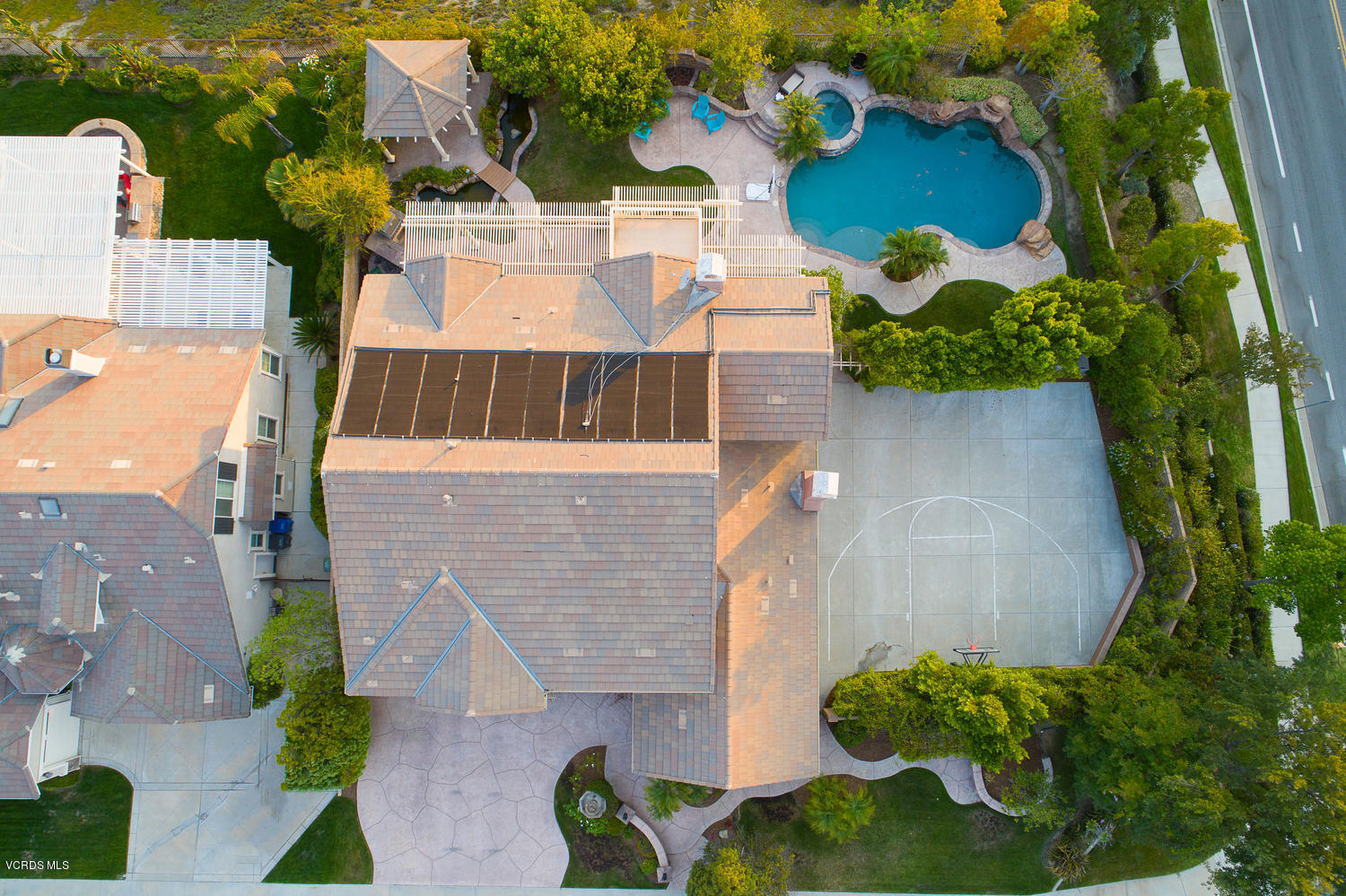 3795 Horizon Ridge Court Simi Valley, CA 93063 - Photo 3 of 57 3795 Horizon Ridge Ct Simi-large-002-001